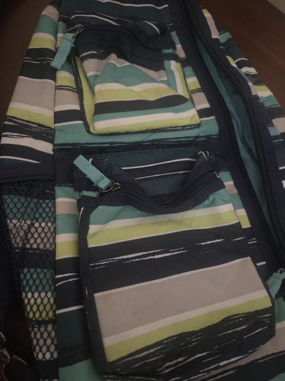 Super Nice 31 THIRTY-ONE Sling Type Bag/purse Excellent Condition